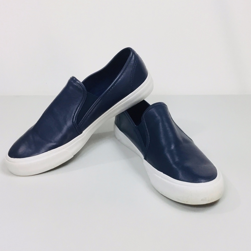 🐾 Cushion Walk by Avon navy blue shoes   sz 9